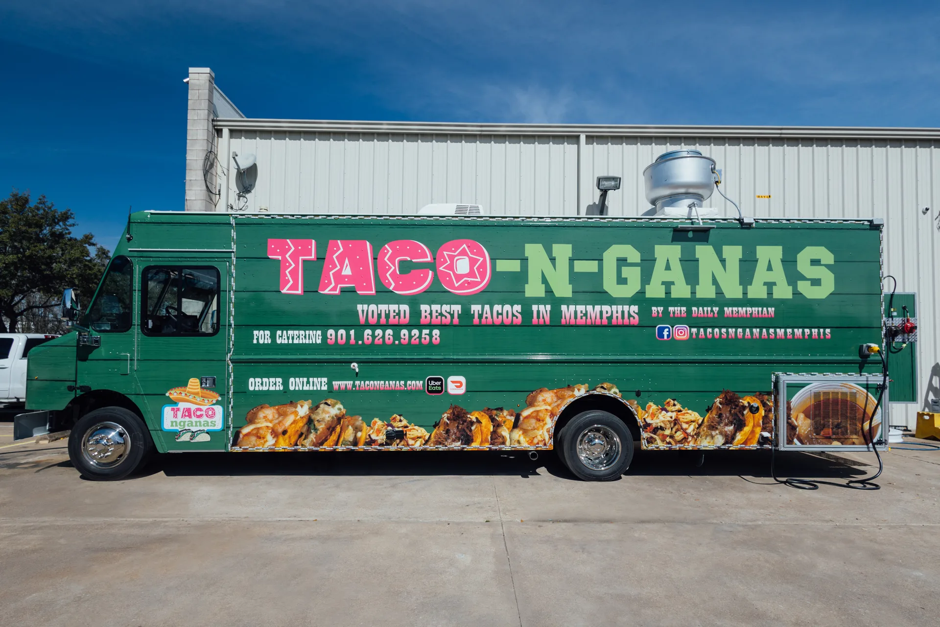 Taco-N-Ganas Food Truck