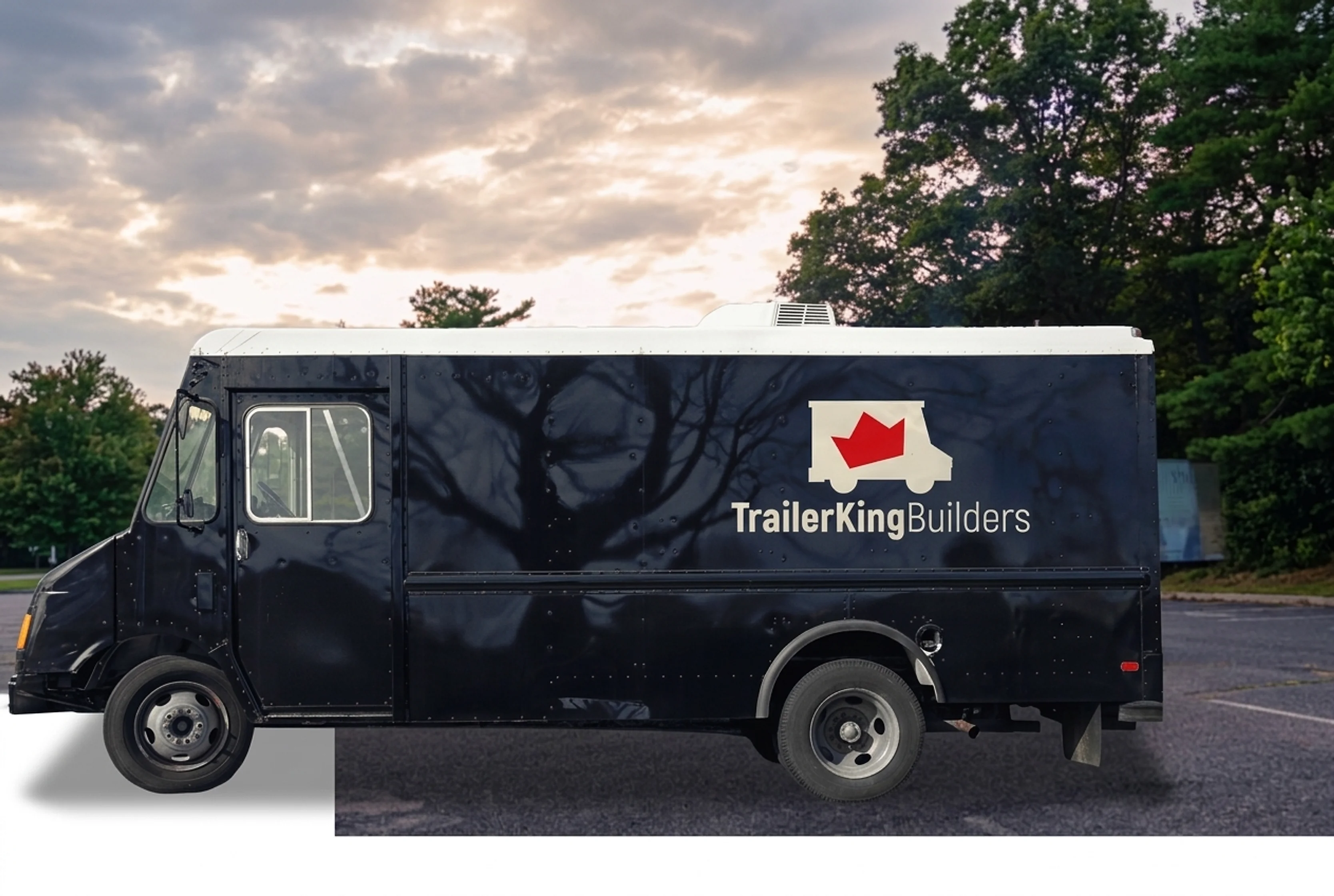 Custom food truck by Trailer King Builders