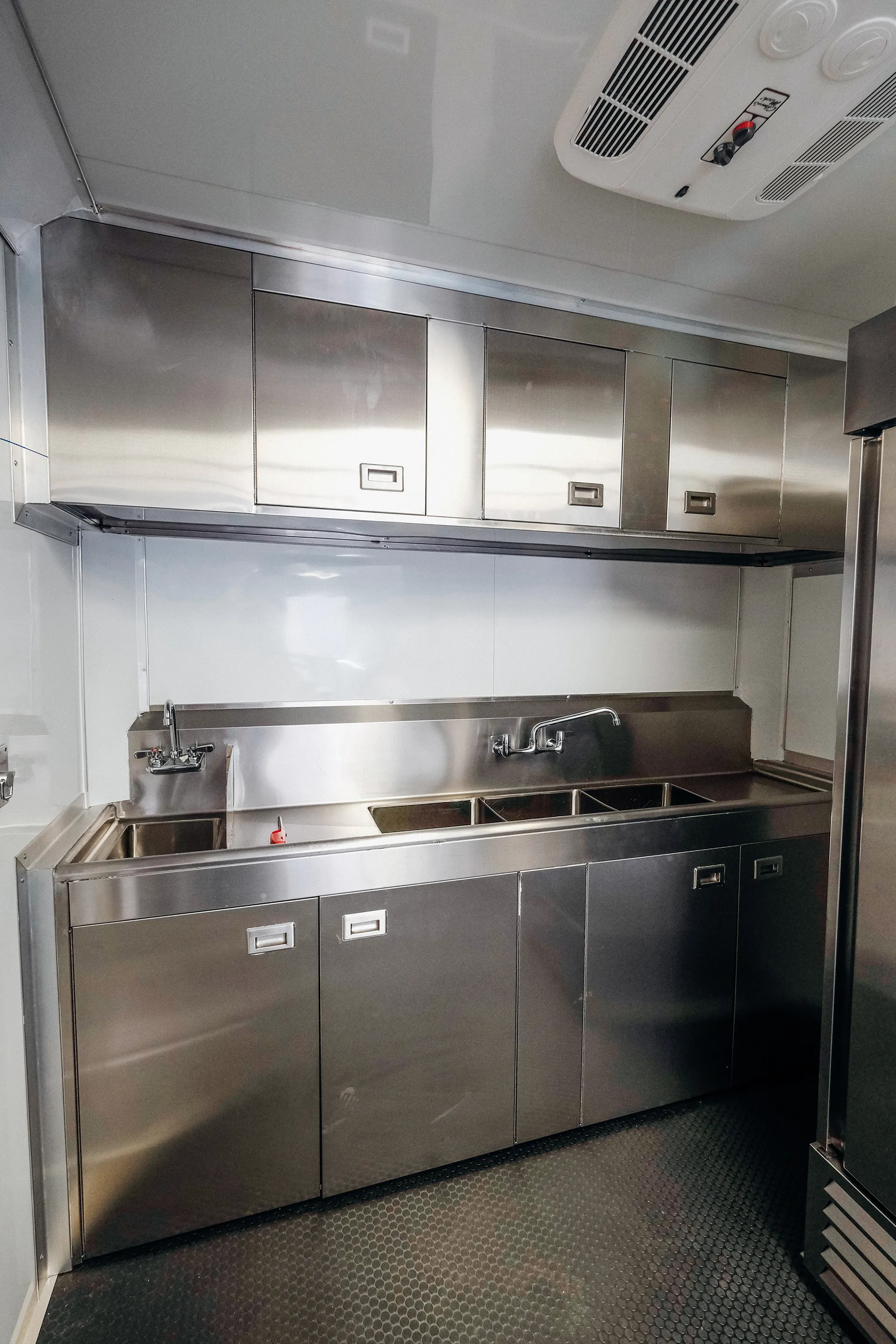 Truck to food truck conversion by Trailer King Builders