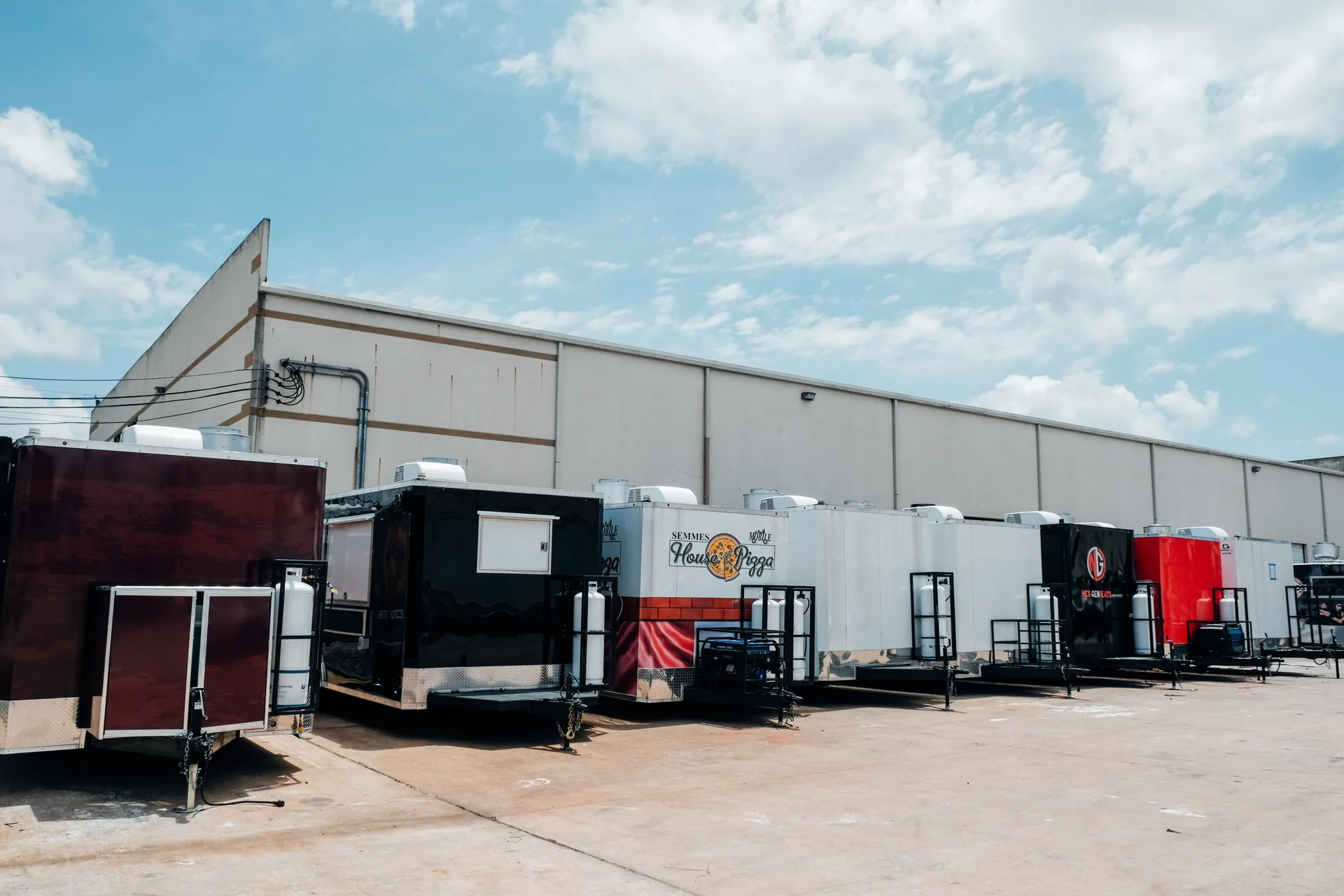 Trailer Lot — Multiple Builds